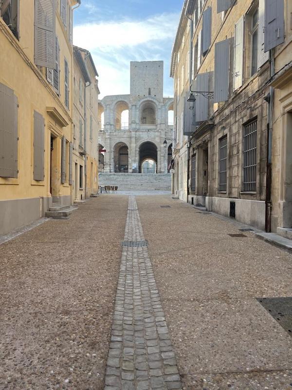 Chez Sam Et L'As Du Forum, Centre Ville Arles Extérieur photo